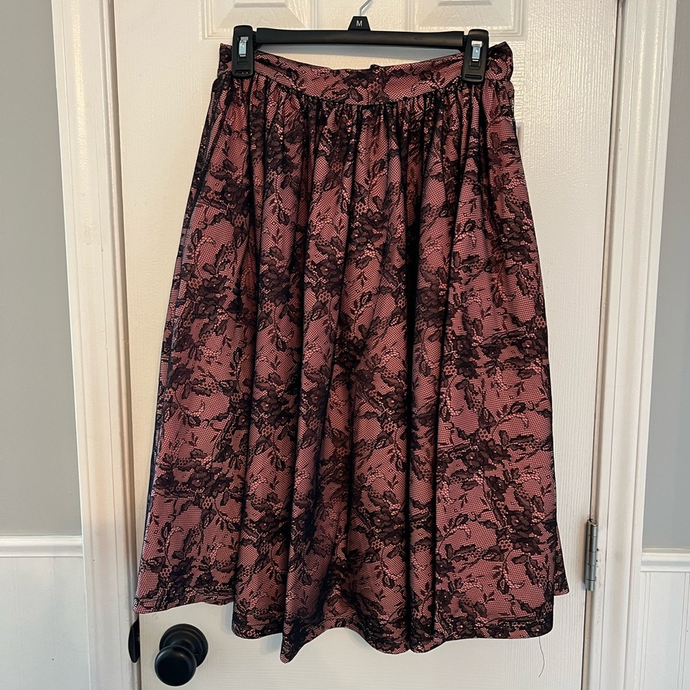 VACATION SWING SKIRT IN PEACH AND BLACK LACE - VIXEN BY MICHELINE PITT